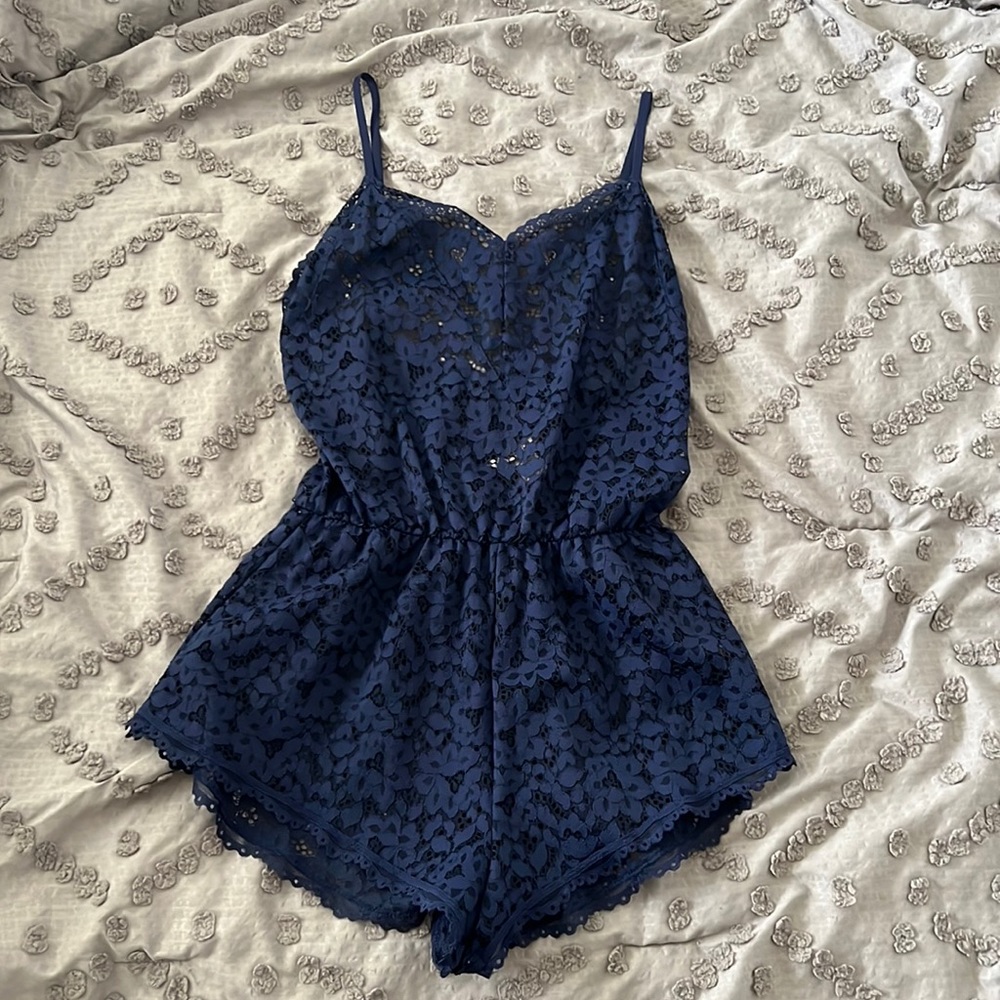 Victoria’s Secret Lace Romper Size Small NWOT